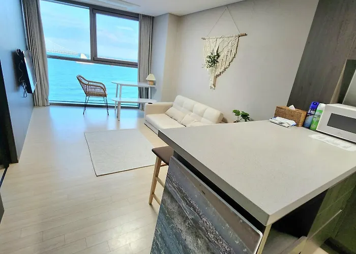 #busan #gwangalli #friendstrip #highfloorview #gwanganbridge Apartamento